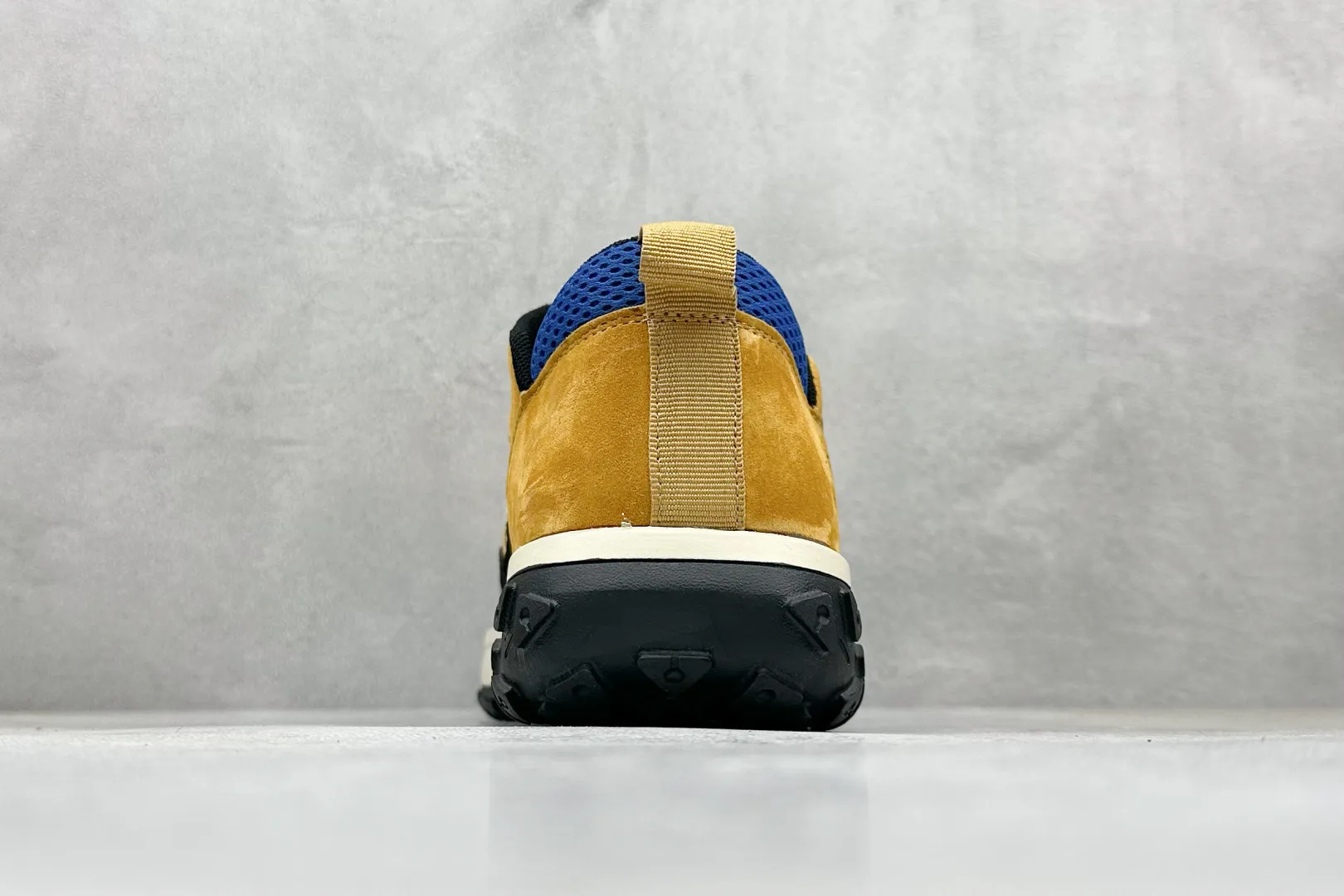 🐲💰 480 support store Timberland/Timberland outdoor low-top casual shoes series Guangdong factory quality original box original packaging 25ss new fashion trend matching The fabric is made of Italian 🇮🇹 top matte fine-grained cowhide with anti-odor and anti-corrosion genuine leather latex insoles to give you a perfect wearing experience. High-quality and durable, a must-have for sportsmen, specializes in not looking handsome, high-quality and first-class foot feel Item number: A42EW997 Size: 39 40 41 42 43 44